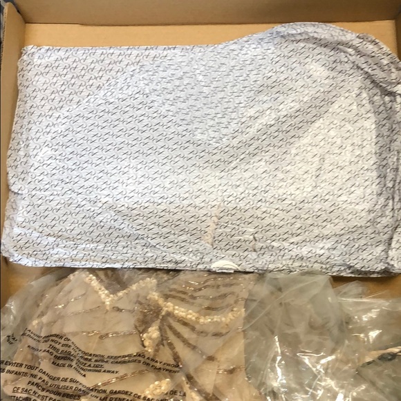 Adrianna Papell gold halter fully beaded gown - Picture 4 of 8